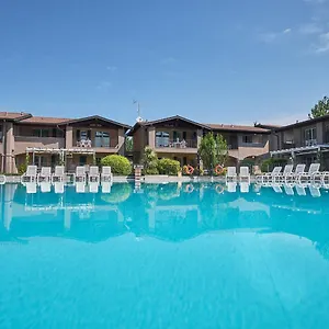 Villaggio Turistico Lugana Marina Апарт-отель