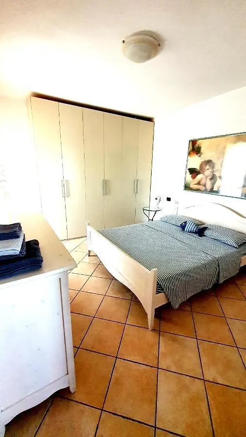 Villa Lago 5 Sirmione 0*,  Italy