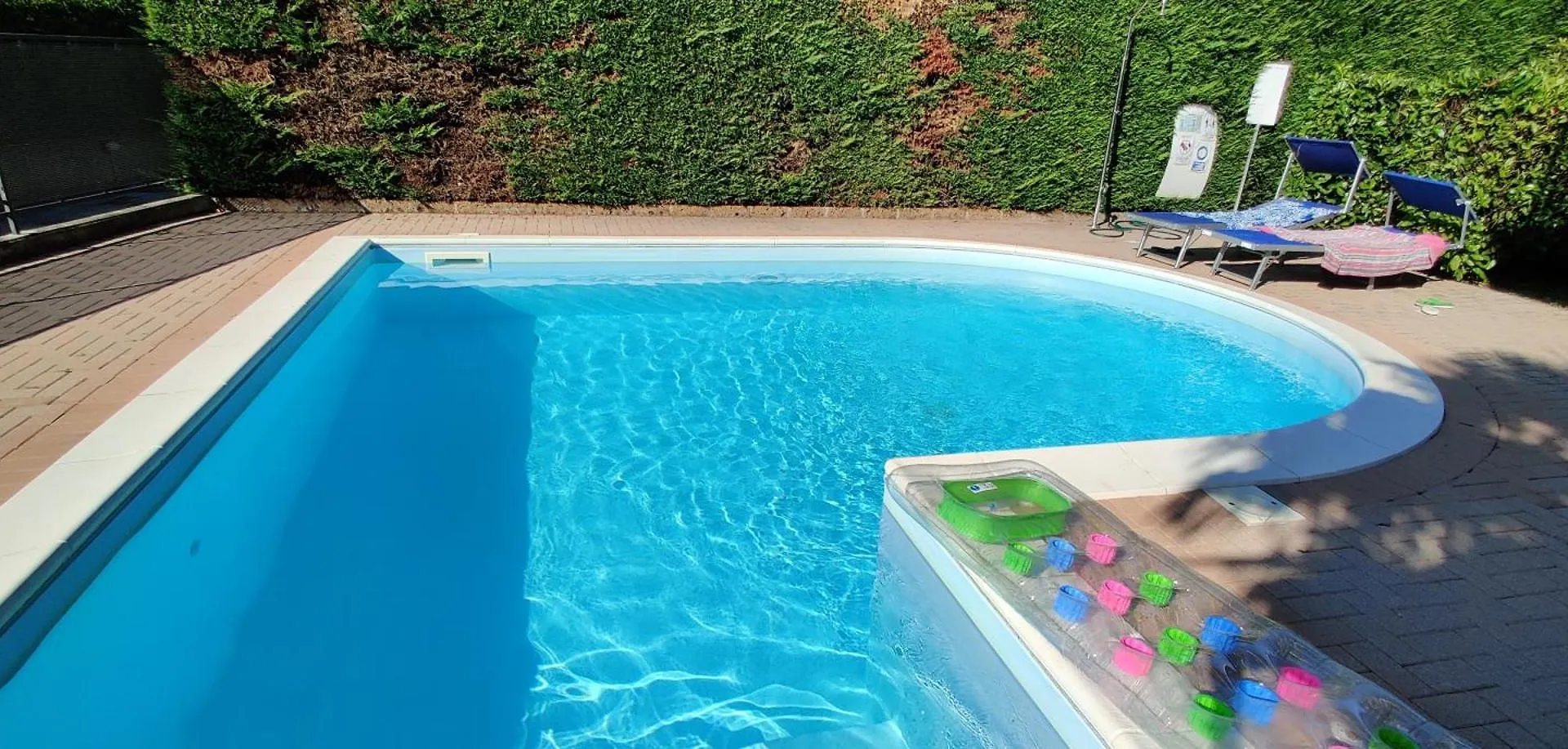 Villa Lago 5 سيرمِيوني شقة